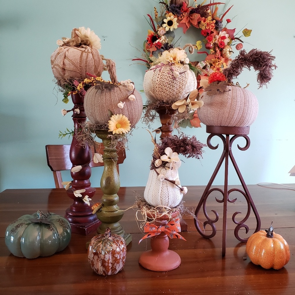 Set of 5 decorative sweater pumpkins
